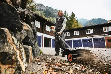 Приставка ролкова метла KW-KM